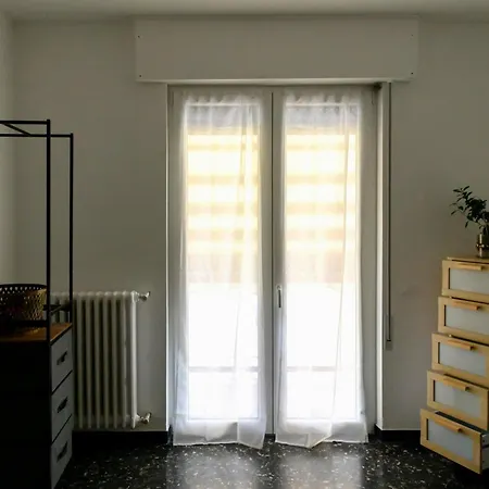 Chiwi's 2 Apartment Vado Ligure